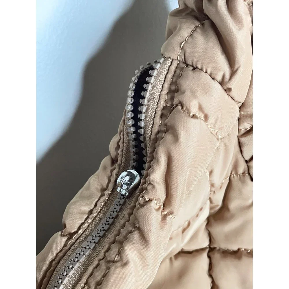 Free People FP MOVEMENT Quilted Carryall Bag Tote in Desert Sands Tan NEW Defect - Picture 6 of 6